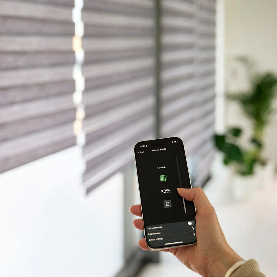Drayton Wiser Micro-Module Shade Controller CCT5015-0002W | ZigBee Blind & Shutter Actuator | Flush Mounted | Wiser Smart Home