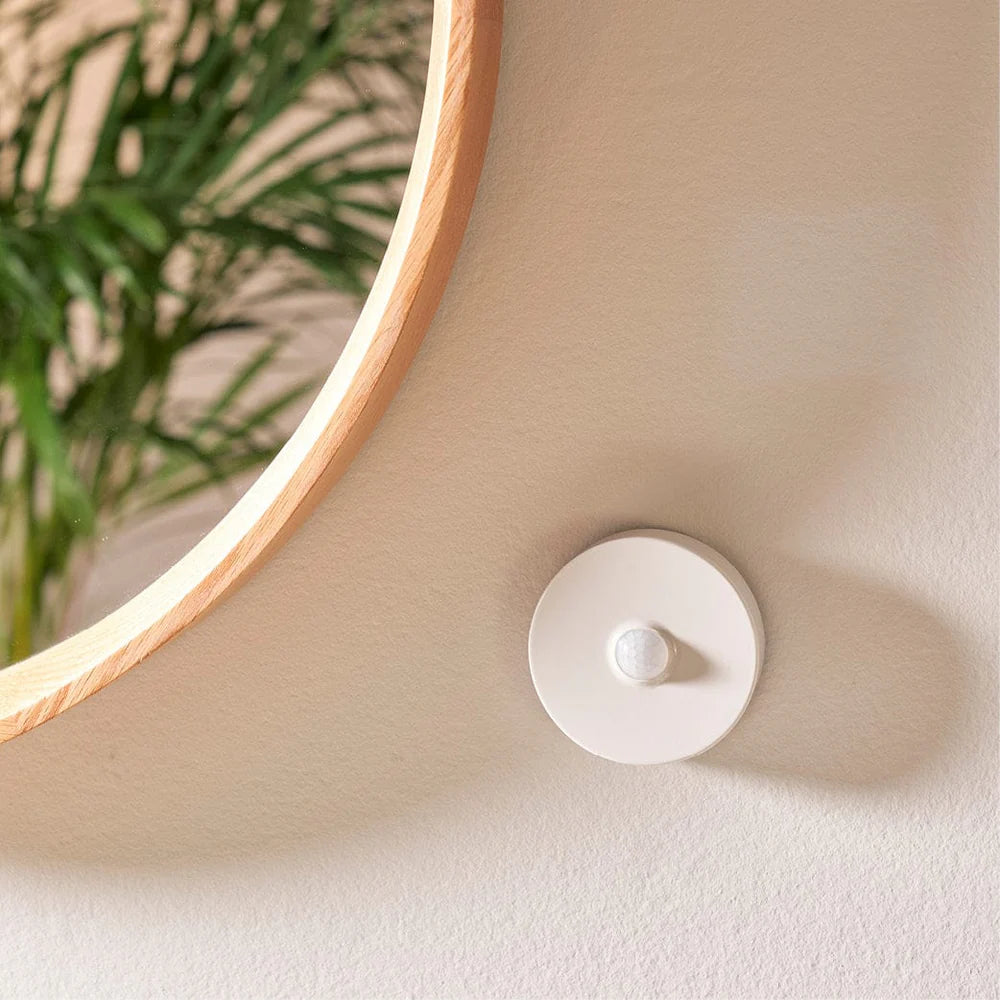 Drayton Wiser Motion Sensor CCT595012 | ZigBee PIR & Light Level Sensor | App Alerts & Automation | Wiser Smart Home