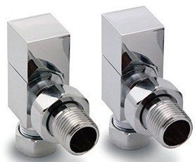Reina Loge Angled Chrome Valve