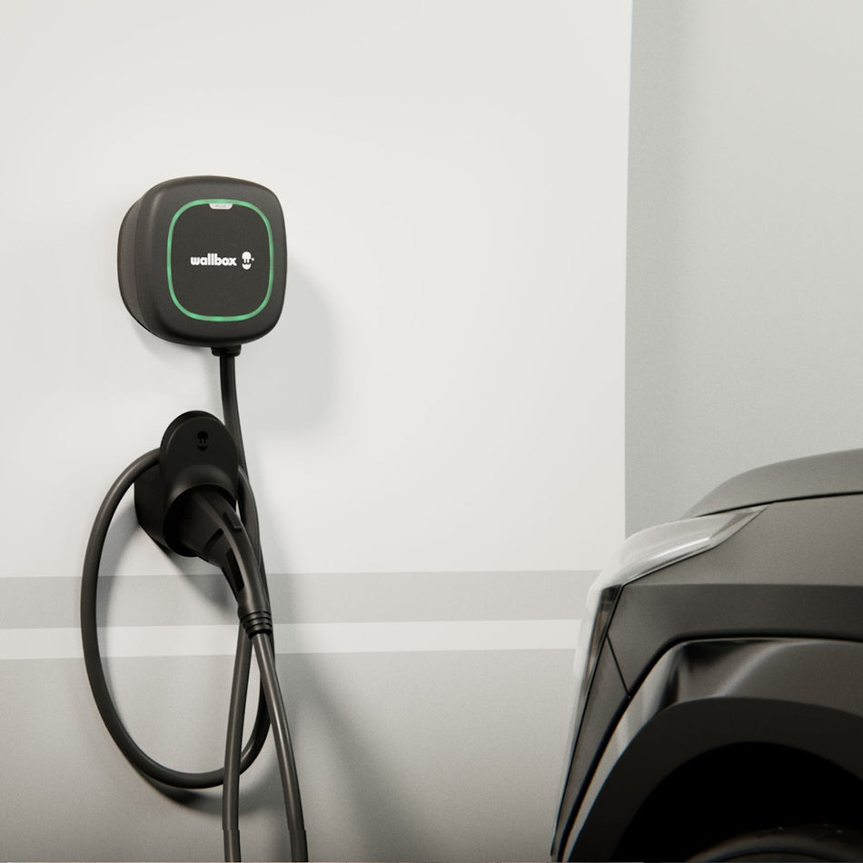 Wallbox Pulsar Max 7.4kW EV Charger 5m Tethered Type 2 Smart Home Charging Black